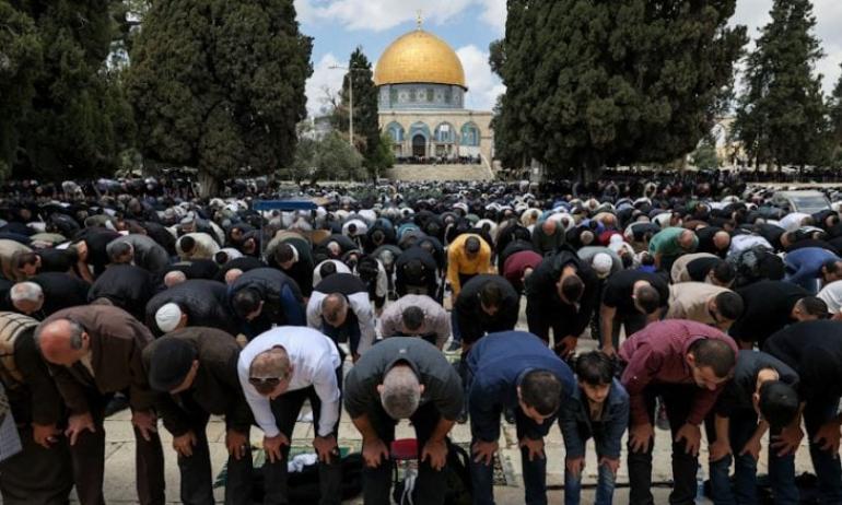 المسجد الأقصى يستقبل المصلين في أول جمعة بعد إغلاق 5 أسابيع