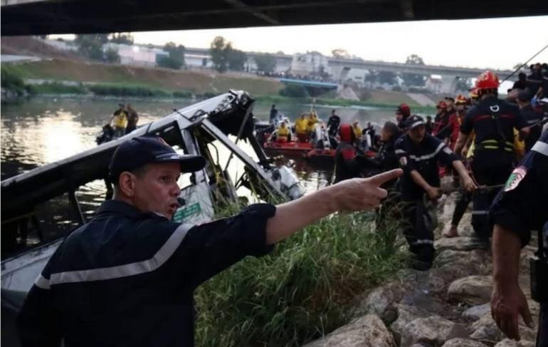 سقوط حافلة في وادٍ شرق الجزائر يخلف 18 قتيلاً و9 جرحى