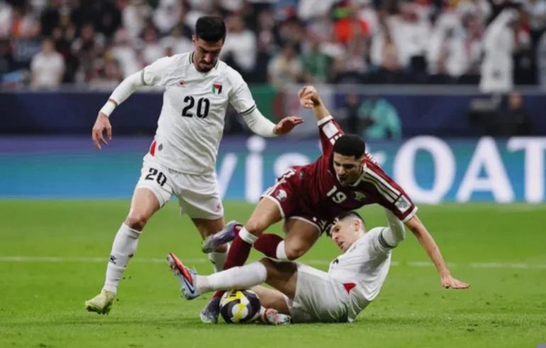 فلسطين تفوز على قطر ضمن منافسات الجولة الأولى بالمجموعة الأولى بكأس العرب