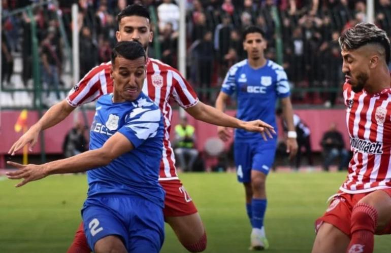 فوز قاتل لـالدفاع الحسني الجديدي على النادي المكناسي بهدف متأخر في الدوري المغربي