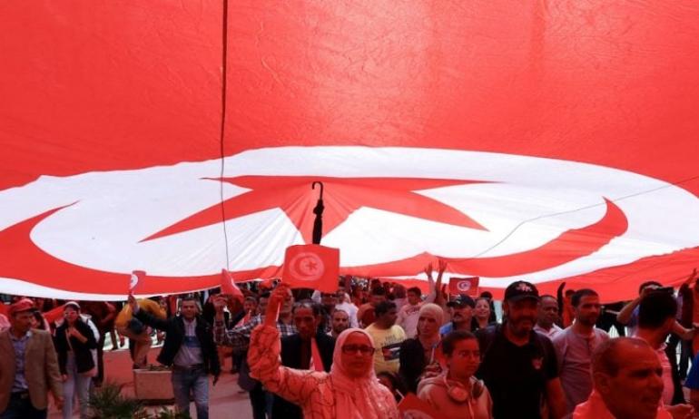 تصاعد الجدل في تونس بعد قرار تجميد نشاط رابطة حقوق الإنسان