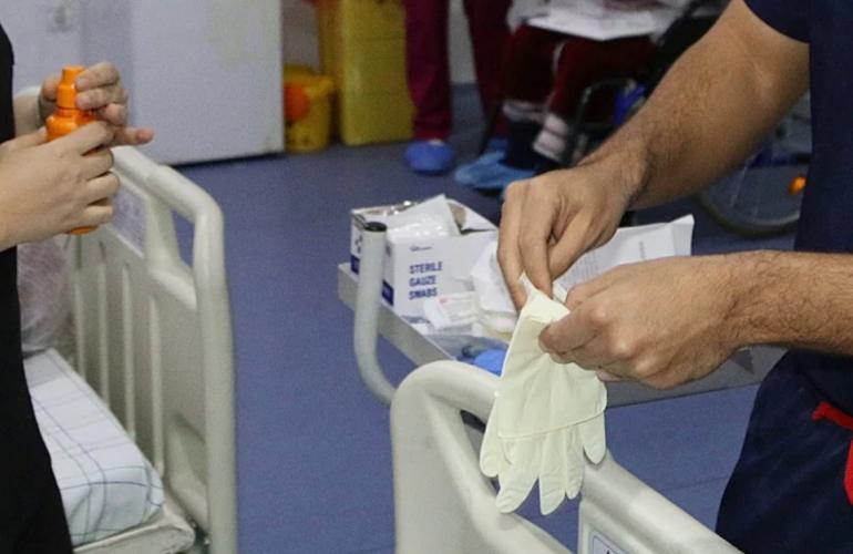 الهيئة الوطنية للنزاهة تفتح تحقيقًا في صفقة “خريطة مخاطر الفساد بقطاع الصحة” بشبهة تضارب المصالح
