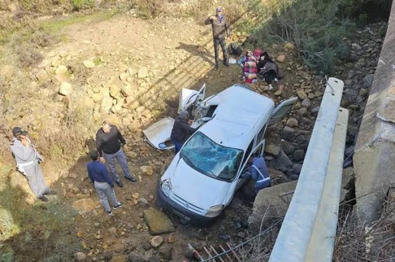 وفاة المفتشة تربوية بالعرائش تعيد إلى الواجهة مطالب إصلاح أسطول سيارات المصلحة