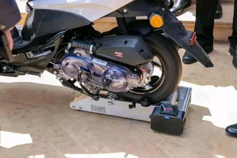 تشديد المراقبة على الدراجات النارية من طراز C90 بسبب تعديلات غير قانونية