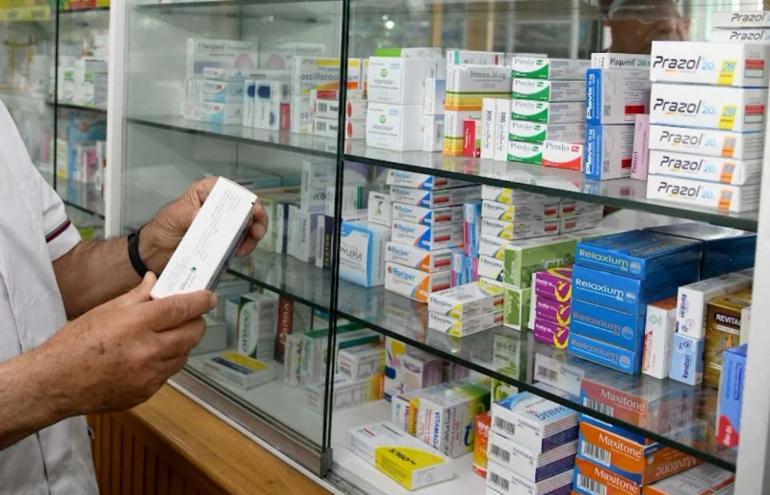 الصيادلة يجددون حوارهم مع وزارة الصحة وسط آمال بإصلاحات مرتقبة