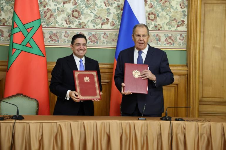 المغرب وروسيا يوقعان مذكرة تفاهم لإحداث لجنة عمل مشتركة وتعزيز التعاون في مجالات الاقتصاد والسياحة والتعليم