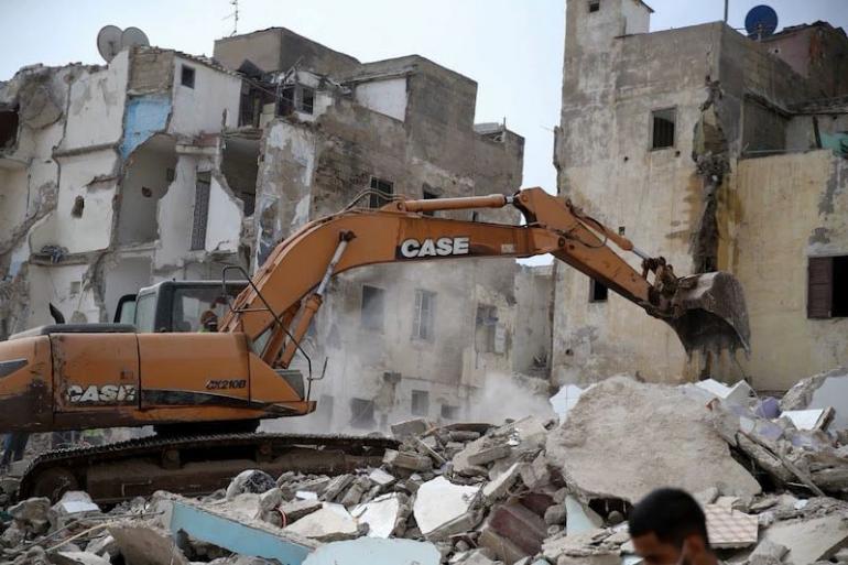 السلطات تباشر هدم بنايات بالمدينة القديمة للدار البيضاء وسط استنفار أمني