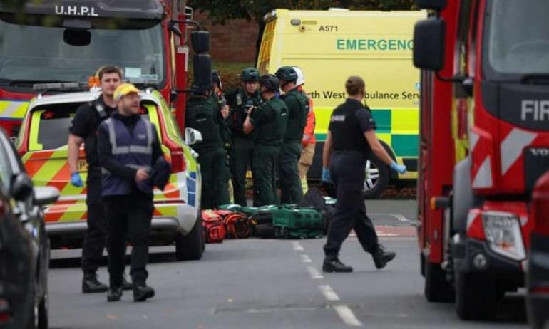 مقتل شخصين في عملية طعن ودهس خارج كنيس يهودي في مانشستر