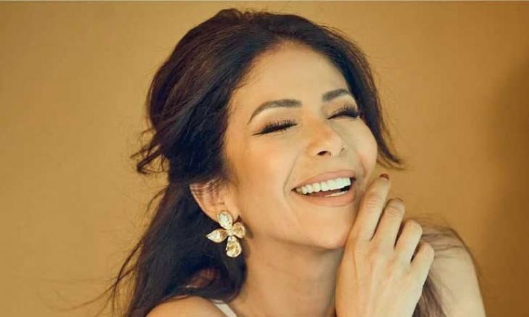 منى زكي تدخل عالم الإنتاج لأول مرة في مهرجان هوليوود للفيلم العربي