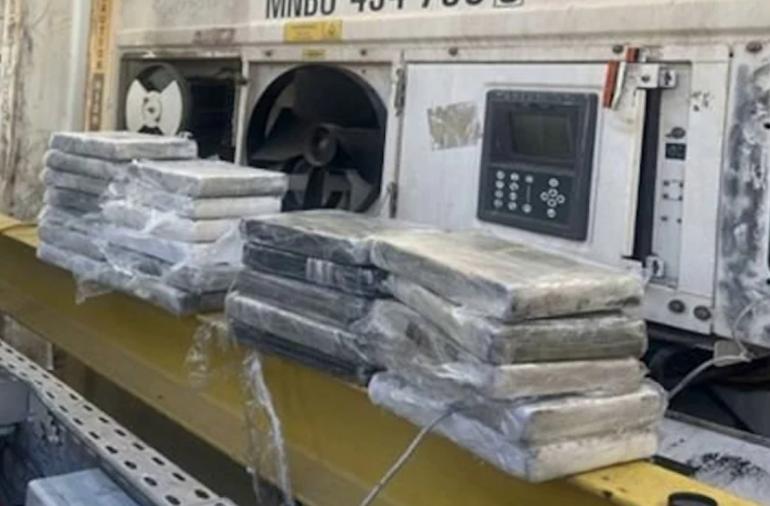 إجهاض عملية للتهريب مخدر الكوكايين الخام بطنجة 