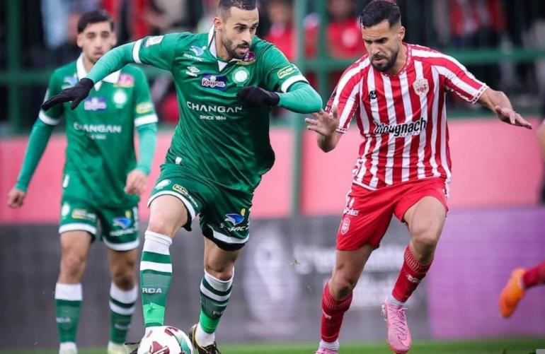 هدف عكسي يمنح النادي المكناسي فوزًا ثمينًا على الرجاء في البطولة 