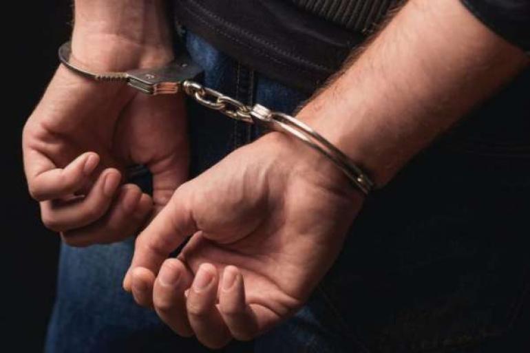 استنفار أمني بالقنيطرة بعد توقيف شخص سكران بحوزته سلاح ناري قرب 