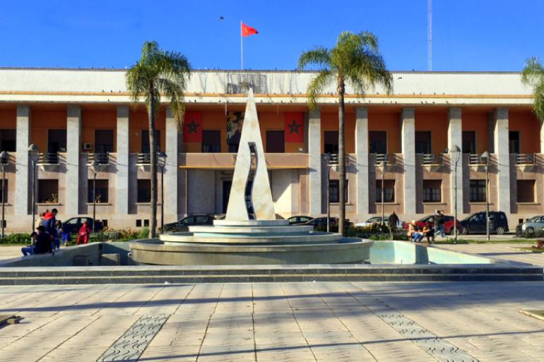 اشتباك بالأيدي يعكّر أجواء دورة المجلس الجماعي بالقنيطرة