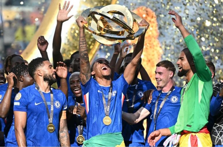 تشيلسي يُتوج بكأس العالم للأندية 2025 بعد فوز تاريخي على باريس سان جيرمان بثلاثية نظيفة