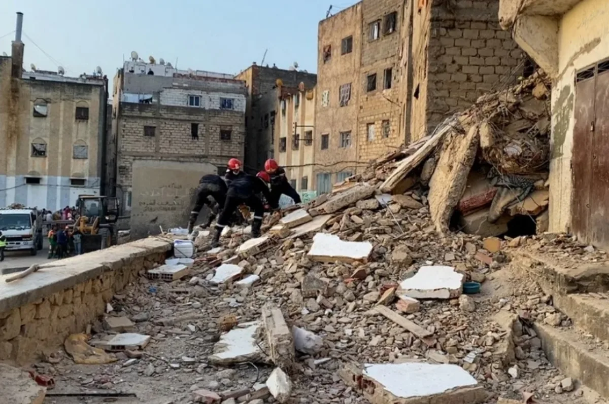 ارتفاع حصيلة ضحايا انهيار العمارة إلى 14 قتيلاً و6 مصابين