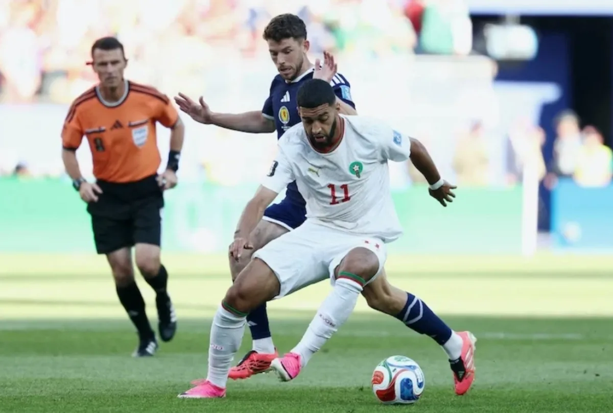 المغرب يهزم اسكتلندا ويقترب من حسم بطاقة العبور إلى الدور الثاني