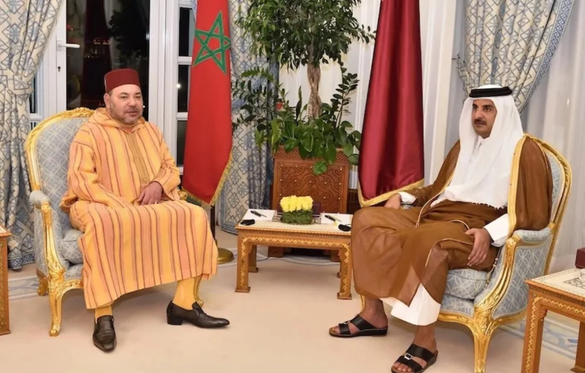 الملك محمد السادس يعزي أمير قطر في وفاة والده الشيخ حمد بن خليفة آل ثاني