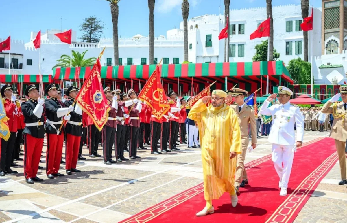 الملك يثمن أدوار الجيش في الإغاثة بمناسبة الذكرى السبعين لتأسيسه