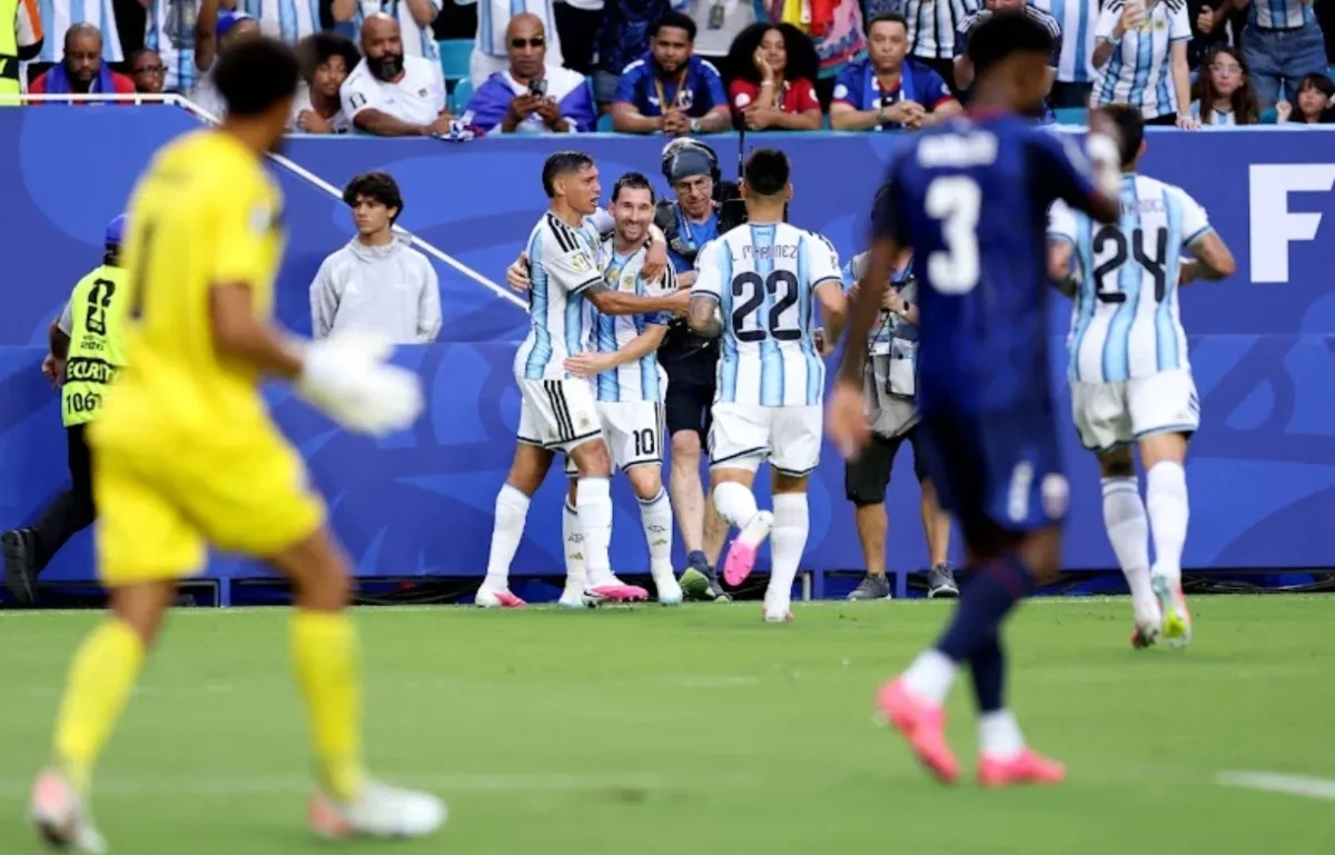 المنتخب الأرجنتيني يتأهل بصعوبة إلى دور الثمن على حساب الرأس الأخضر