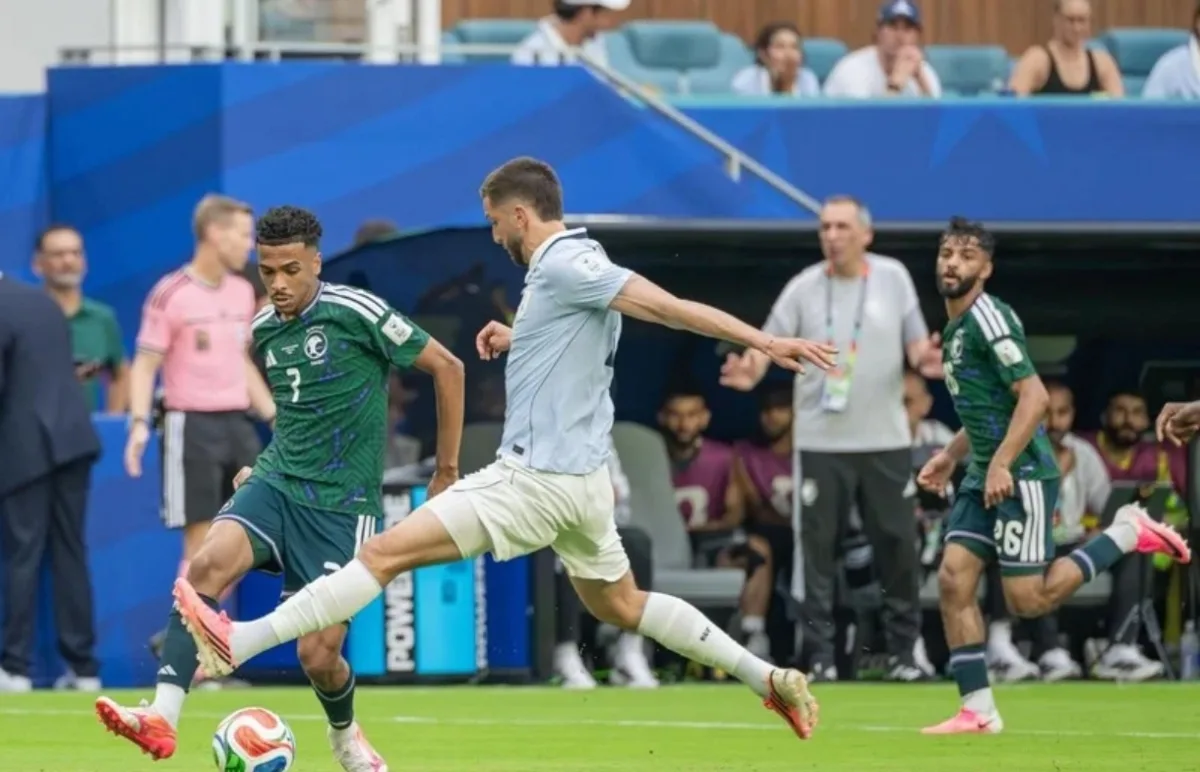 المنتخب السعودي ينتزع نقطة ثمينة أمام الأوروغواي