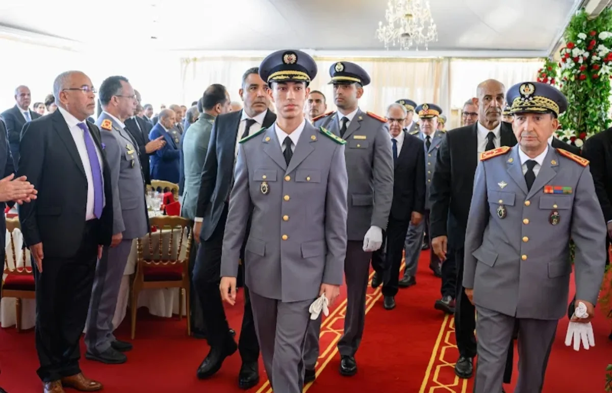 ولي العهد يترأس حفل الفوج الـ 26 للسلك العالي للدفاع والفوج الـ 60 لسلك الأركان